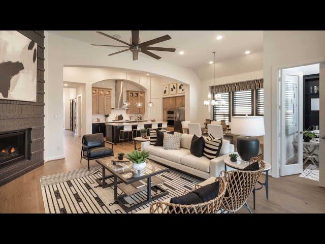 Stunning Single Story Home Tour // Highland Homes // New Home Tour / Highland Homes / Elyson