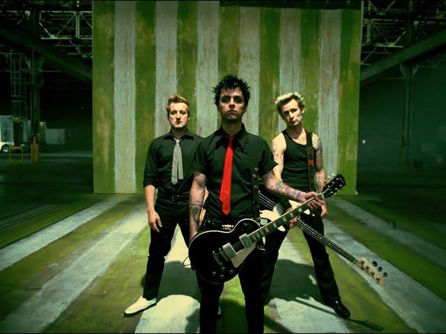 Green Day - American Idiot [Official Music Video] [4K Upgrade]