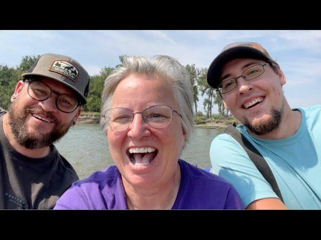 ROCKHOUNDING with ROOKIE:  Hunting for Montana Agates with Rookie Rockhounding and Theo Kellison