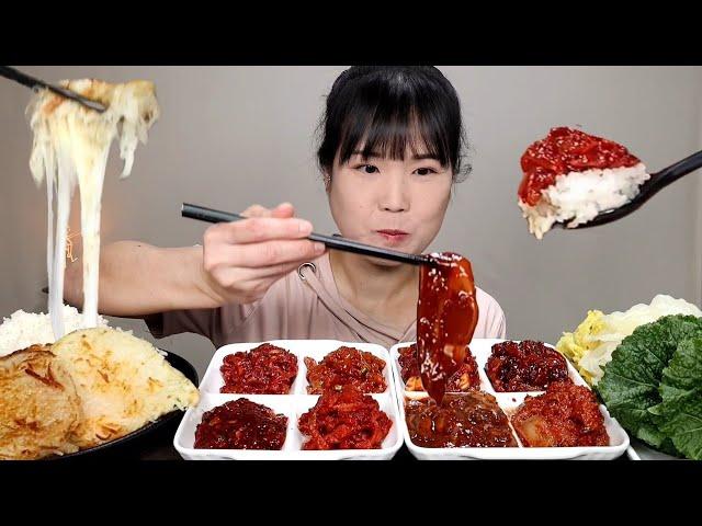 mukbang, spicy. ASMR.