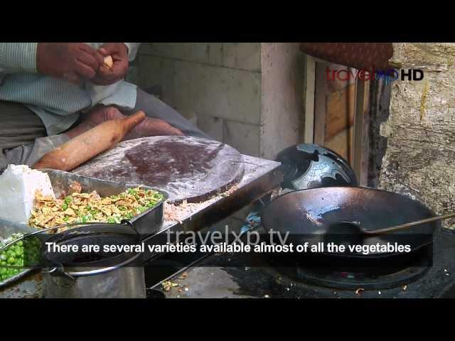 Best Paratha in Paranthe Wali Gali | Street Food in Delhi, India | Travelxp