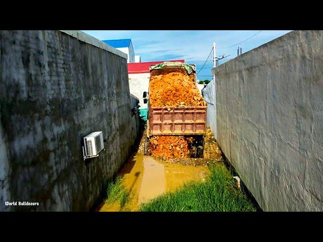 Full Processing New Project Filling Land 5x20m With Small Size Truck & KOMATSU Dozer Remove Trash.