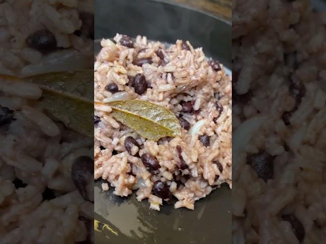 COOK WITH EB | CUBAN BLACK RICE #recipes #blackrice #arrozcongri 