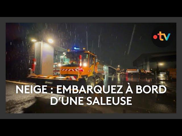 Neige : embarquez avec les patrouilles qui assurent la sécurité des routes normandes