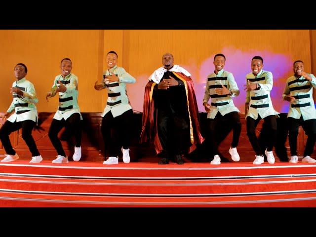 Christopher Mwahangila - TUNAYE (Official Music Video)