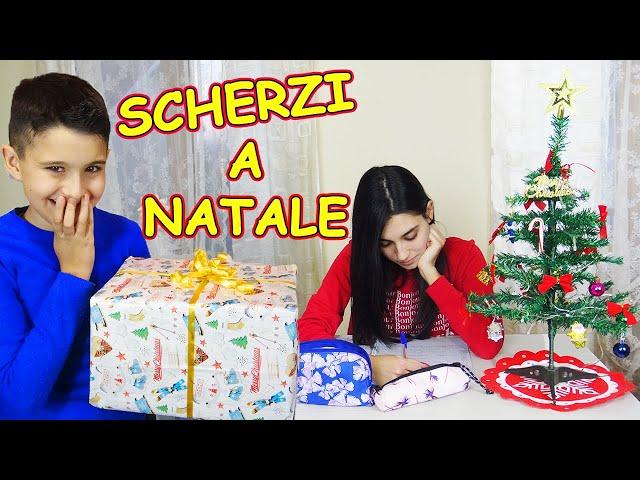 SCHERZI TRA FRATELLI A NATALE !! - Scherzo Fratello CONTRO Sorella