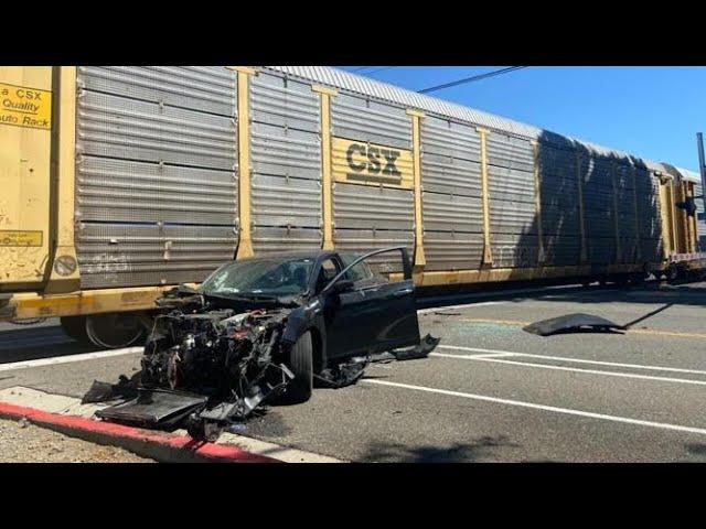 **MUST SEE** car hits Union Pacific Autorack and gets totaled