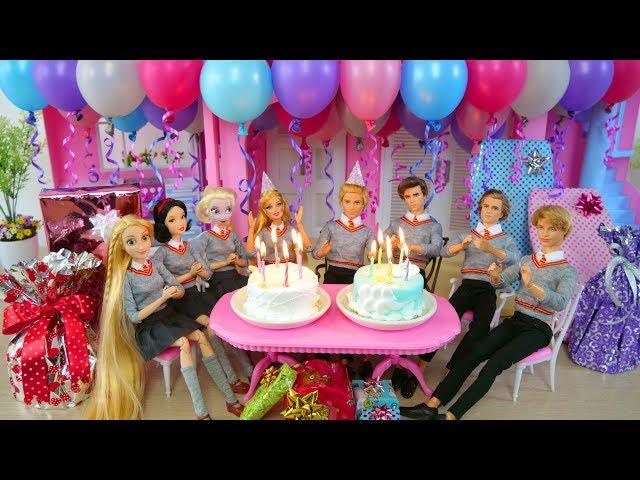 Twin Barbie & Ken's Birthday Party with Friends! Pesta ulang tahun Barbie Festa de aniversário