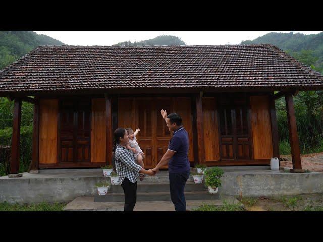 Happiness of Tu Chau and Tu Yen when they first lived in their dream house given by Doctor Long