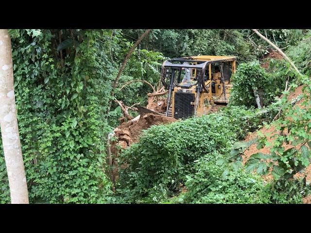 Effective New Road Opening in the Mountains with D6R XL