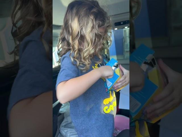 Raymond surprised Sophia with…Lankybox!! #kids #lankybox #surprise