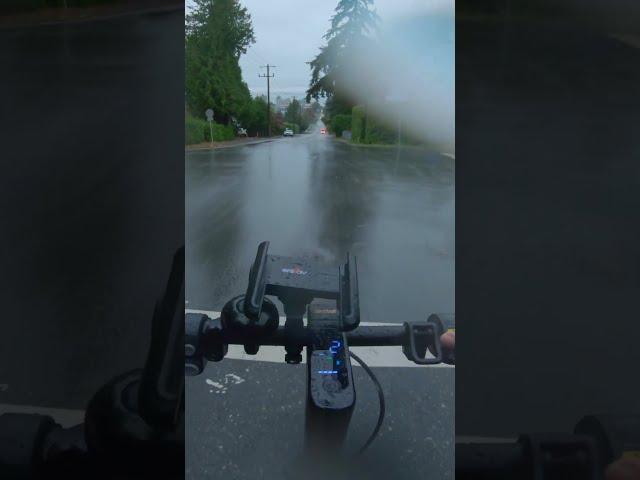 Ninebot Max G2 Rainy Downhill Braking with TCS