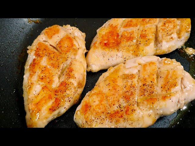 This is the tastiest chicken breast I've ever eaten! Easy, cheap and super simple!