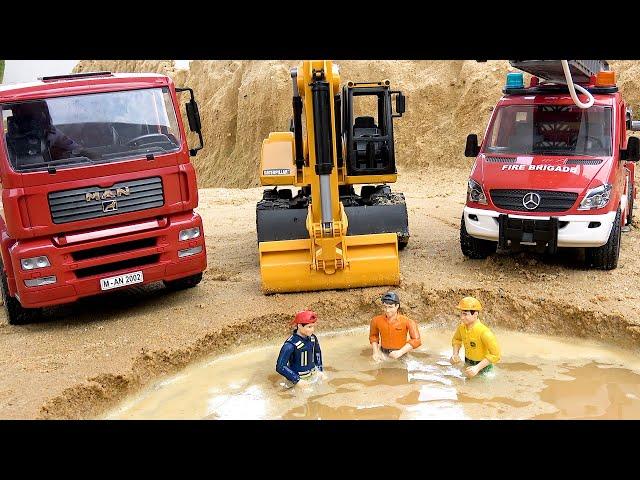 Caminhão basculante com escavadeira e caminhão de bombeiros para construir piscina