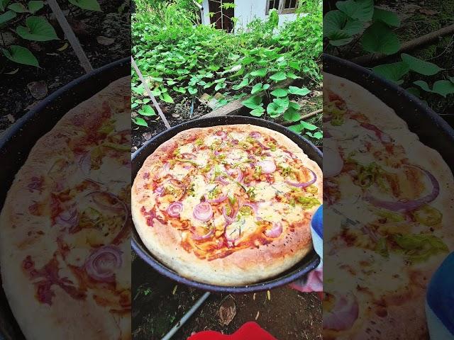 Homemade chicken pizza  #pizza  #homemade #cheese #srilanka #entertainment #homecook