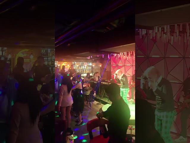 베트남 호치민 코지바 #로컬바 #cozybar #레탄덩 #라이브바 #힐링