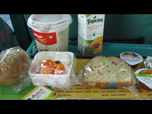 Gatimaan Express: Vegetarian Breakfast served on First AC Chair Car!