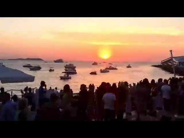 Cafe Del Mar SunSet (IBIZA)