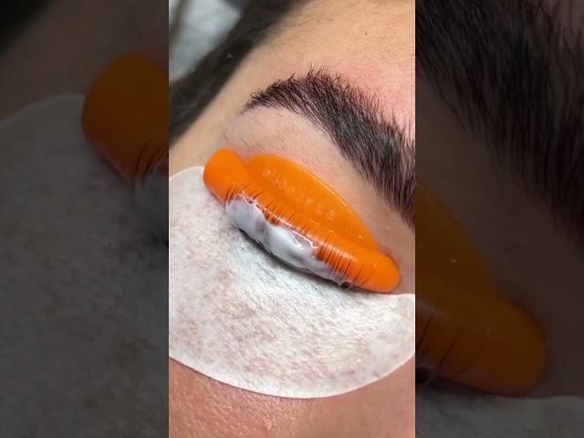 If only lash lifts were this quick and easy ️‍