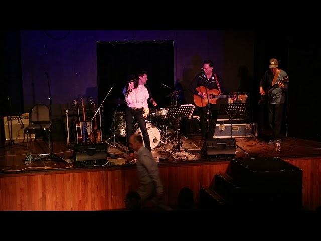 Whitehouse Road - Bernie and the Believers feat. Essence and Danny Uzilevsky, Live in Nikiski,