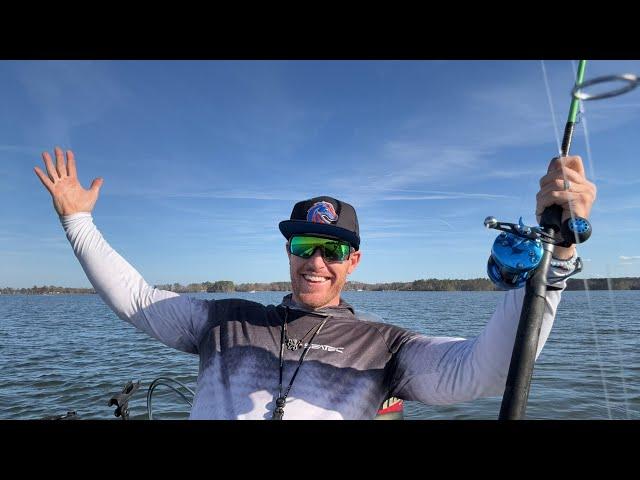 LIVE Trolling for Striper!