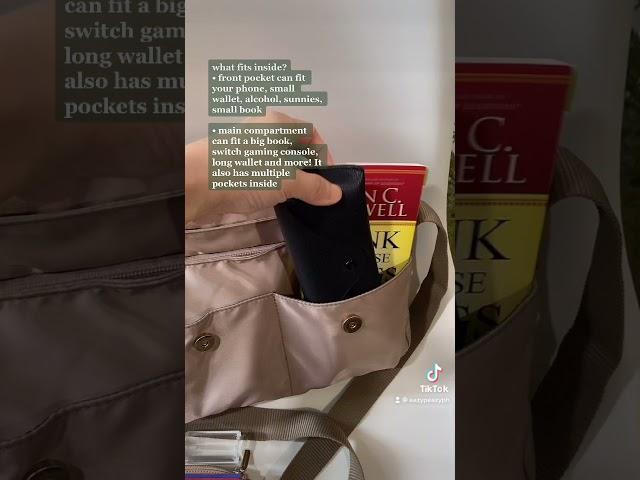 What fits inside the EazyPeazy Nylon Daily Messenger Bag?