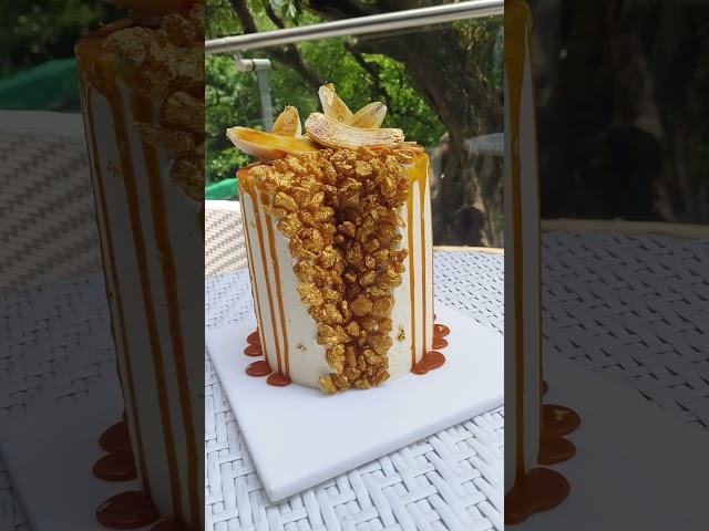 A BANOFFEE (BANANA CAKE ) #bananacake #designercake #chocolate #trending #trendingshorts #cakes