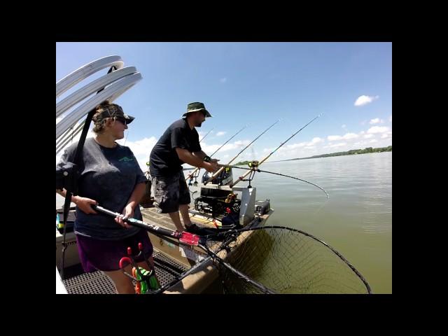 a unbelievable day of catfishing on wheeler lake alabama.