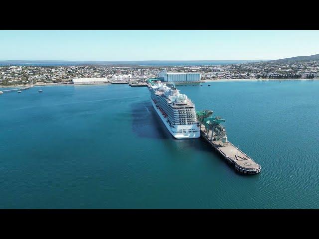 DJI mini 3 pro  Majestic Princess cruise ship at Pt Lincoln wharf