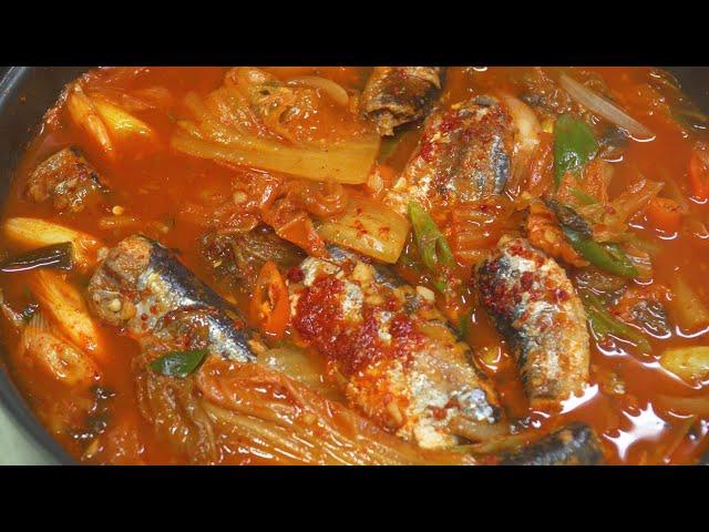 [Korean Food] Kkongchi Kimchi Jjigae (Kimchi Stew with Pike mackerel)