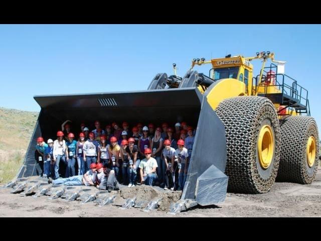 LeTourneau L-2350 - The Biggest Wheel Loader in The World