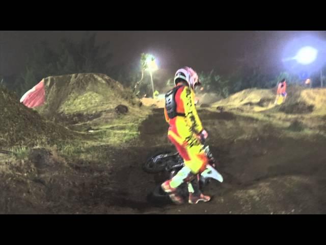 CAE PILOTO EN ZONA DE LAVADEROS SUPERCROSS GUATEMALA