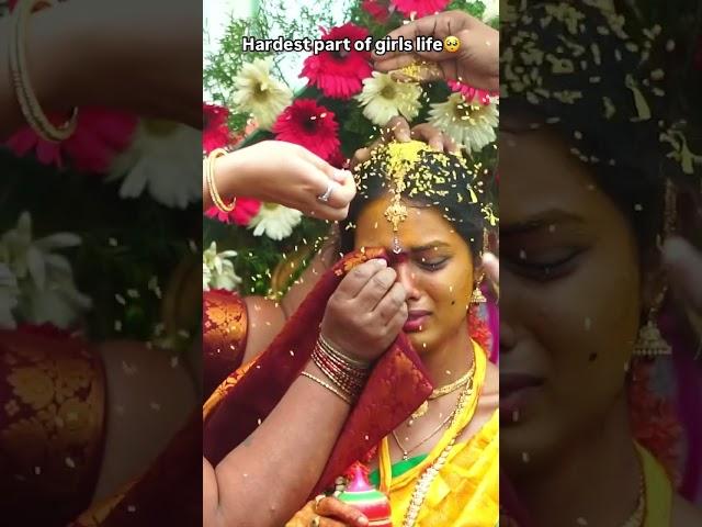 Urs pujitha Surendra Kumar new reel video plzz subscribe