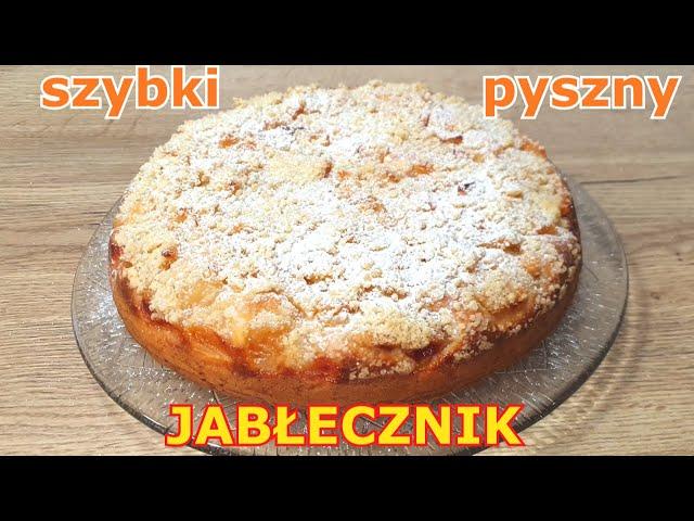 Szybkie i pyszne ciasto z jabłkami bez miksera  wystarczą 3 jabłka i składniki, które są w domu 