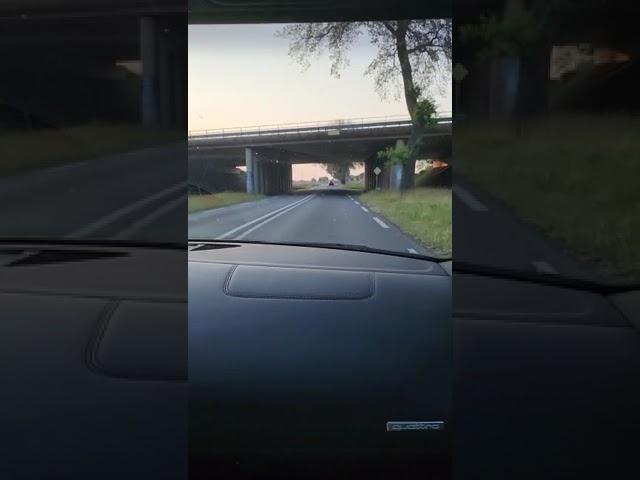 Audi R8 V8 exhaust sound + reaction