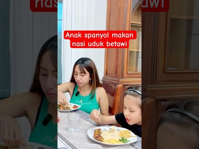 Enaknya punya anak gak pilih2 makan #makan #bulespanyol #vlogspanyol #mukbang