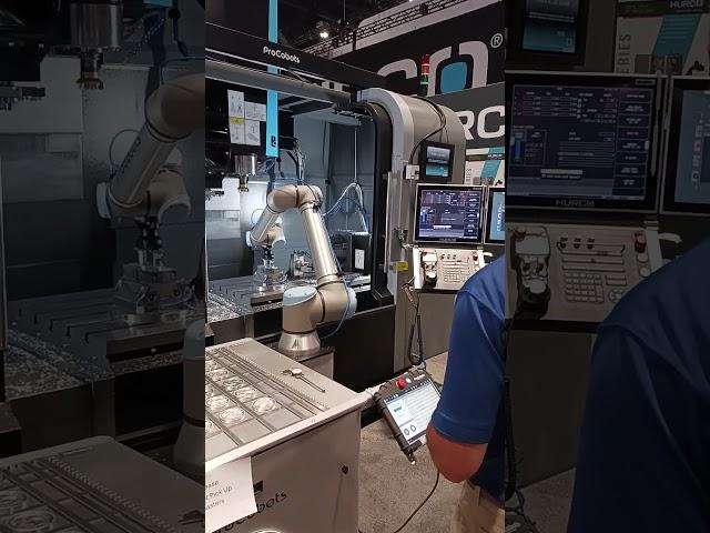 Hurco’s VM15Di 3-axis CNC machine at IMTS 2024