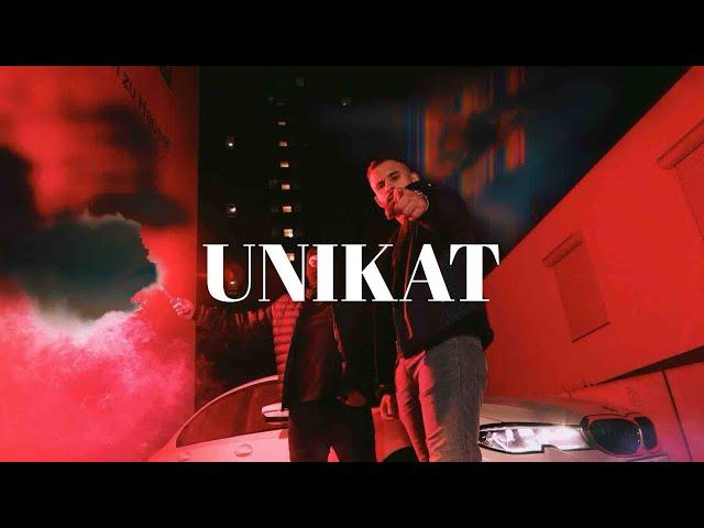 EZAY X UNIKAT