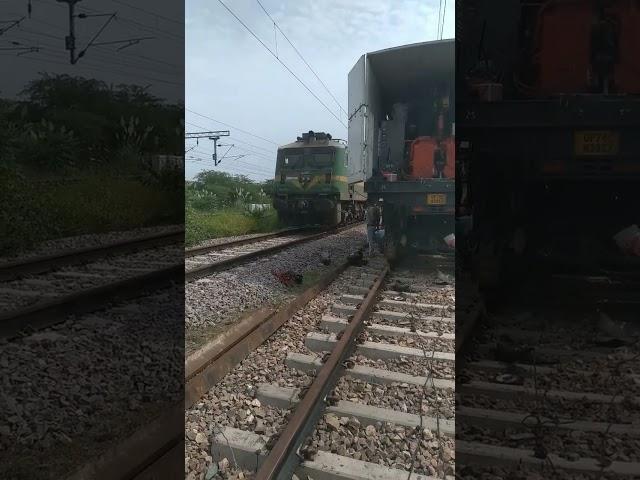Rail welding machine on track#technical #viral #shortvideo