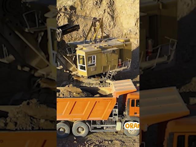 What color is this truck?? Diggers TV
