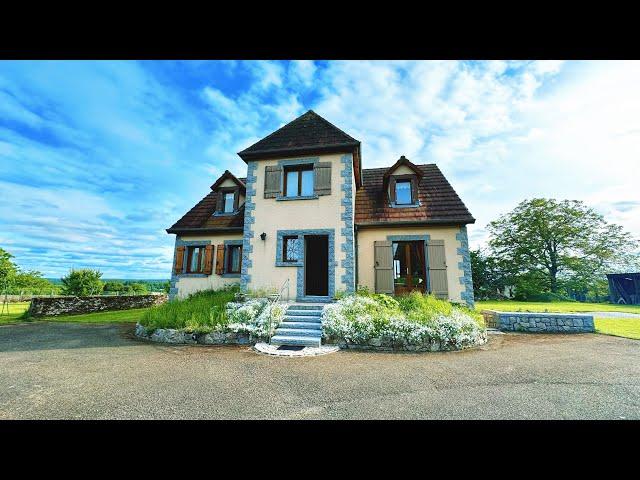 Visite d’une maison avec Vue panoramique sur la nature