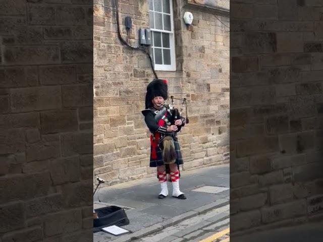 愛丁堡的街頭文化 #edinburgh #bagpipes #scotland