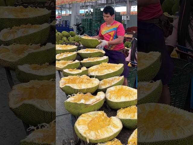 Fruit with a sweet and fragrant aroma #jackfruit 