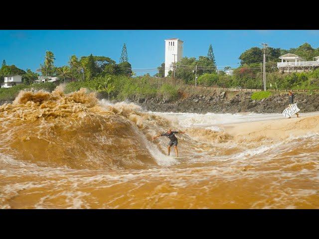 WAIMEA RIVER BREAK GOES XXL! Pro Surfers almost DROWNED)