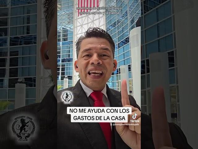 NO ME AYUDA CON LOS GASTOS DE LA CASA