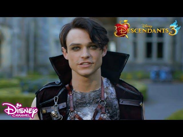 Villain Fashion | Descendants 3 | Disney Channel UK