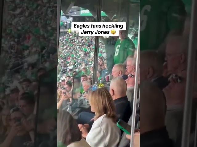Eagles fans really heckled Jerry Jones  #Cowboys #Eagles #NFL