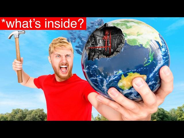 What's inside a Mova Globe?