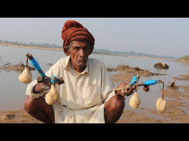 Fishing video || Applying this method will make fishing in the river very easy || River fishing trap