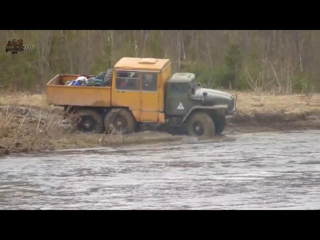 ЭКСТРЕМАЛЬНЫЕ ДОРОГИ СЕВЕРА РОCСИИ УРАЛ ВБРОД ПОДБОРКА a powerful Russian truck selection